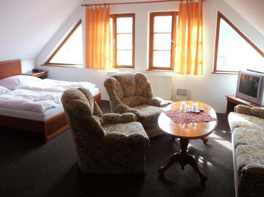 Hotel Klor Doudleby Номер фото